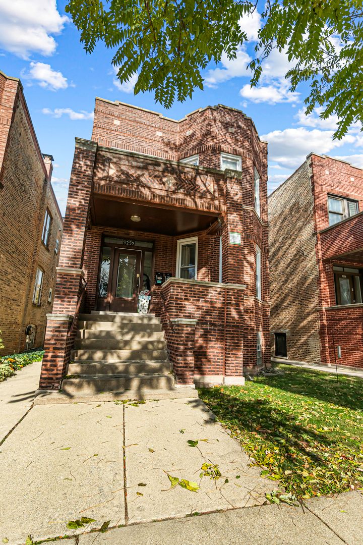 5252 Grace Street — Chicago, IL 60641