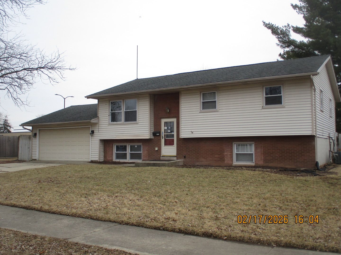 2212 West Acres Road — Joliet, IL 60435