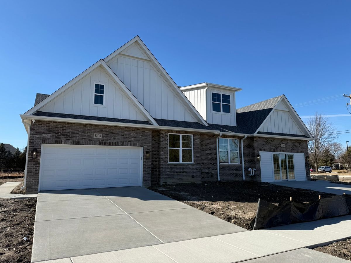 1200 PRAIRIE Lane, Lemont, IL 60439