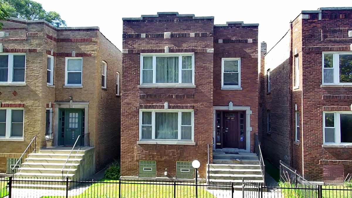 8036 Dobson Avenue, Chicago, IL 60619