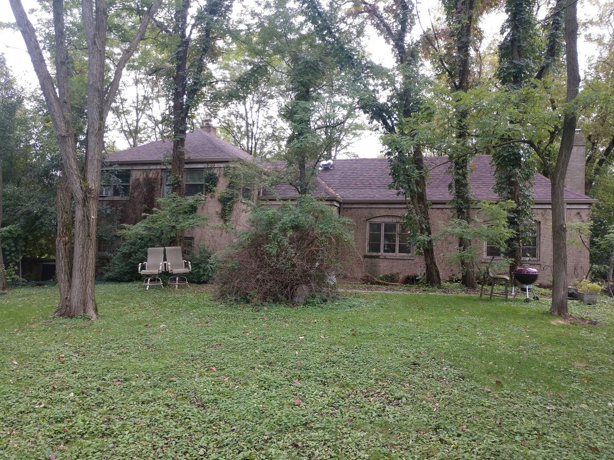 1851 Cooper Lane, Highland Park, IL 60035