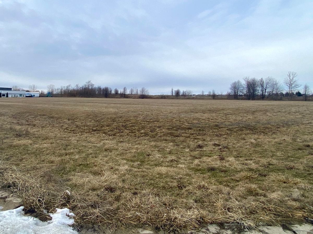 4202 Nicklaus Drive, Champaign, IL 61822