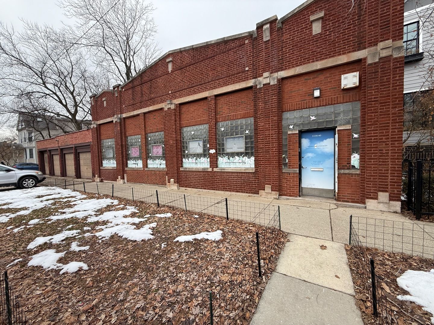 3340 N Ravenswood Avenue — Chicago, IL 60657