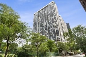 5455 N Sheridan Road #2807 — Chicago, IL 60640