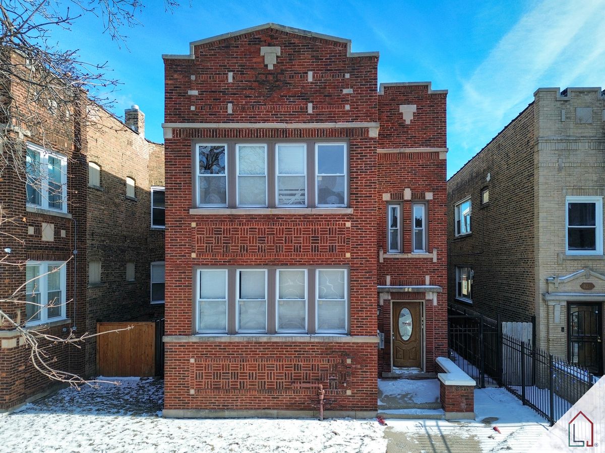 8237 Green Street, Chicago, IL 60620