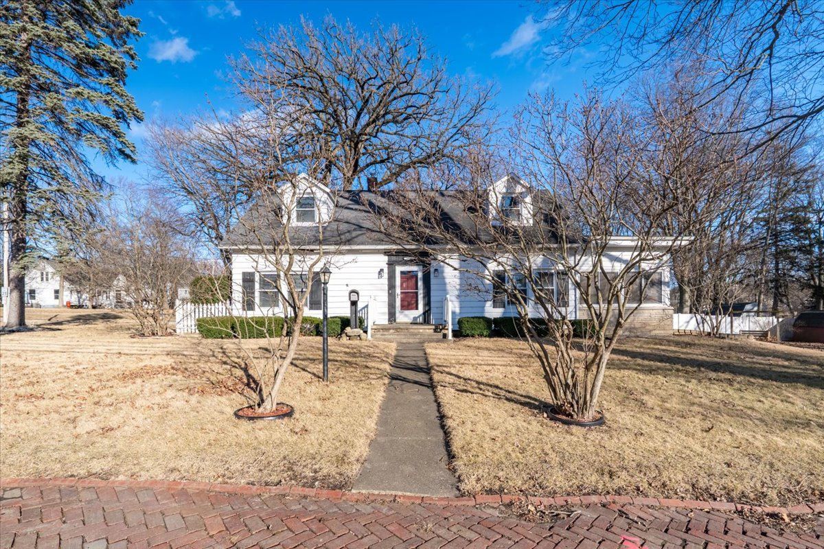 603 S Main Street — Eureka, IL 61530