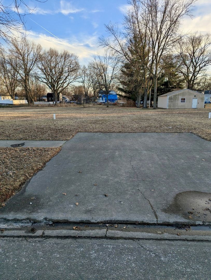 109 E Sheridan Street — Watseka, IL 60970