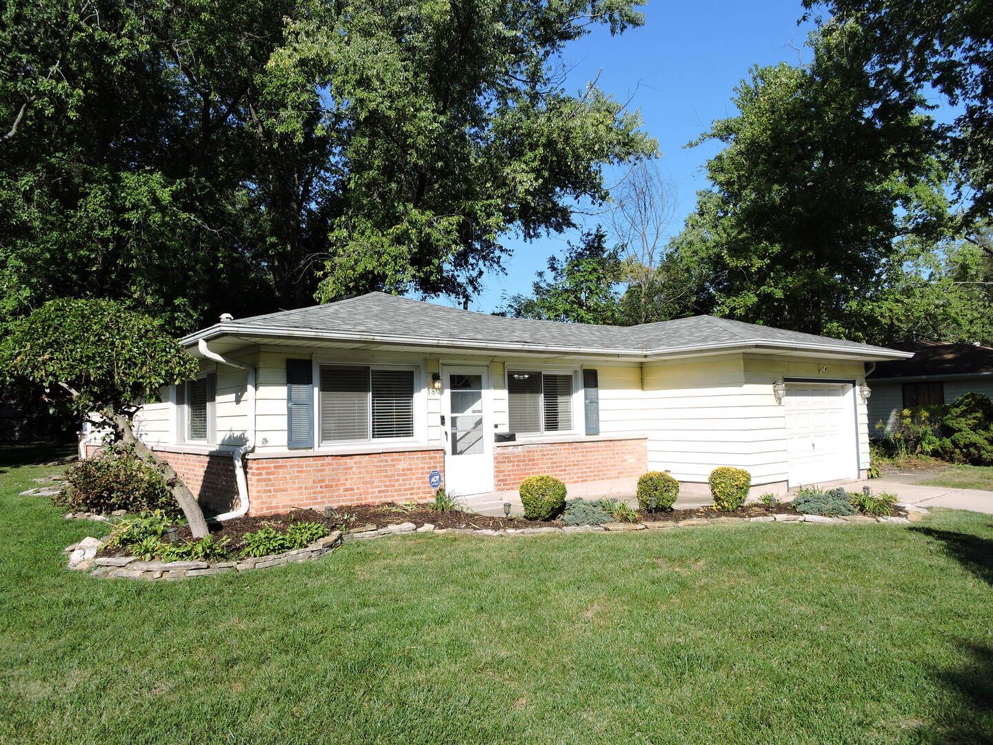 18 E Rocket Circle — Park Forest, IL 60466