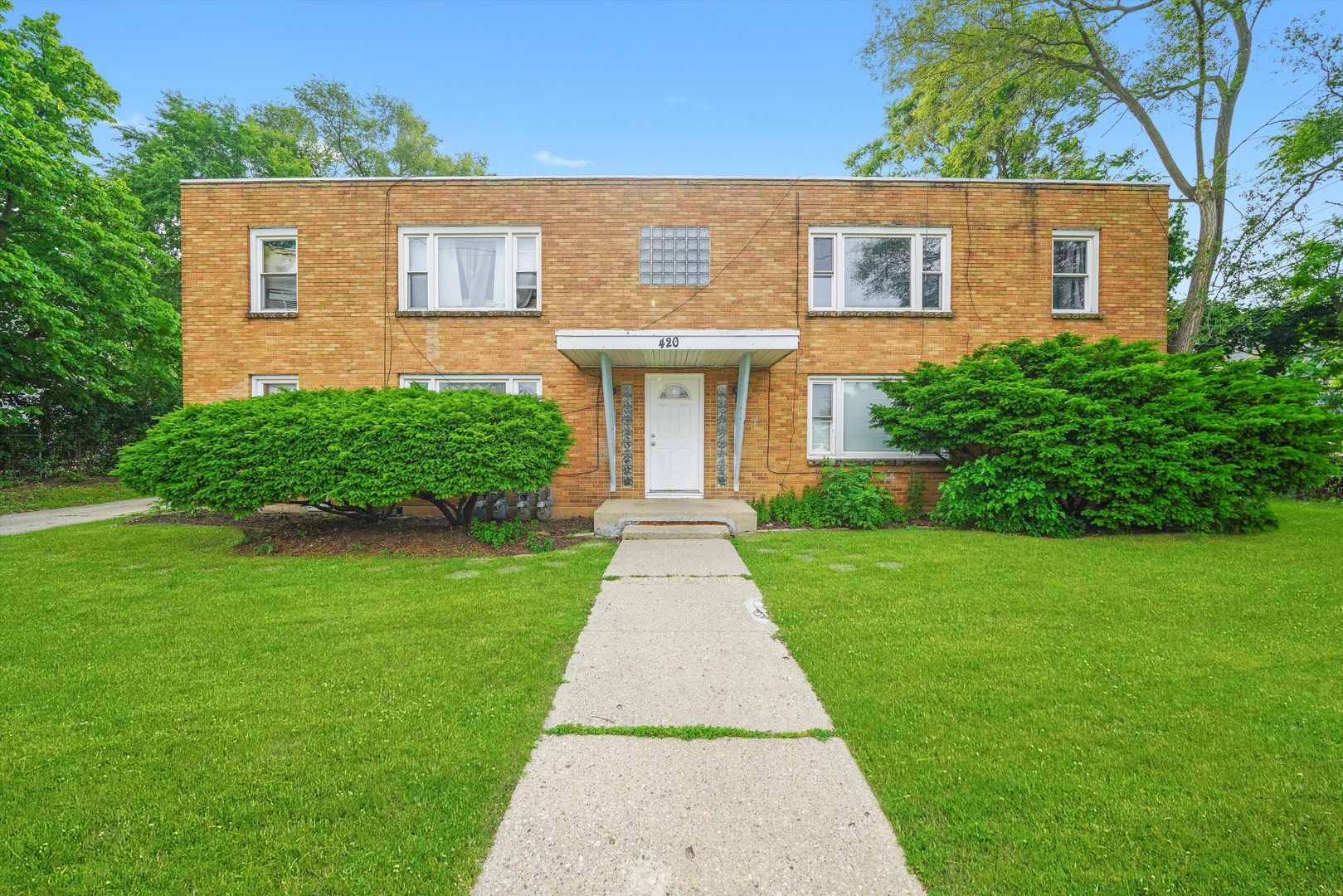 420 Prospect Boulevard #1-N — Elgin, IL 60120