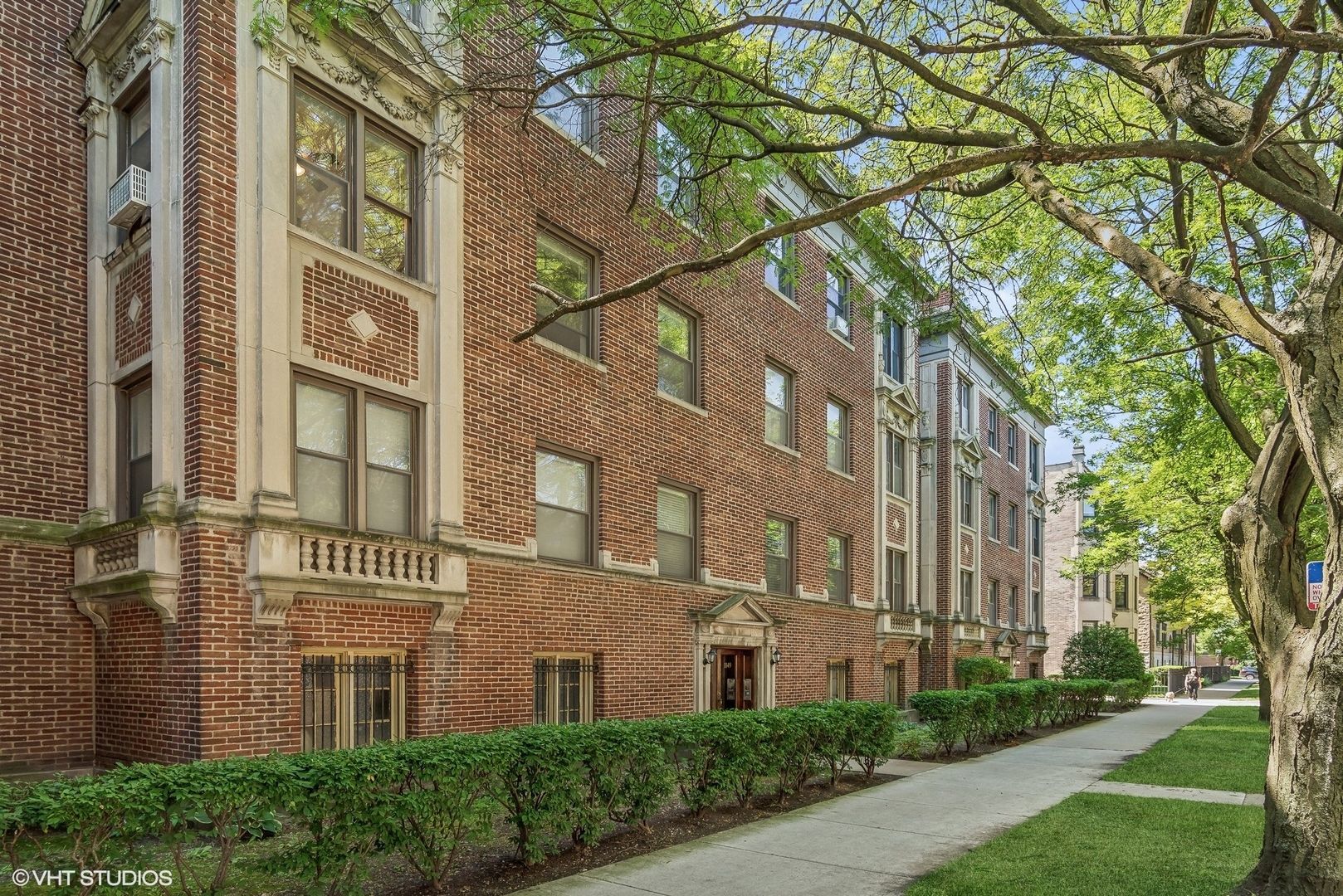 1151 E Hyde Park Boulevard #2D — Chicago, IL 60615