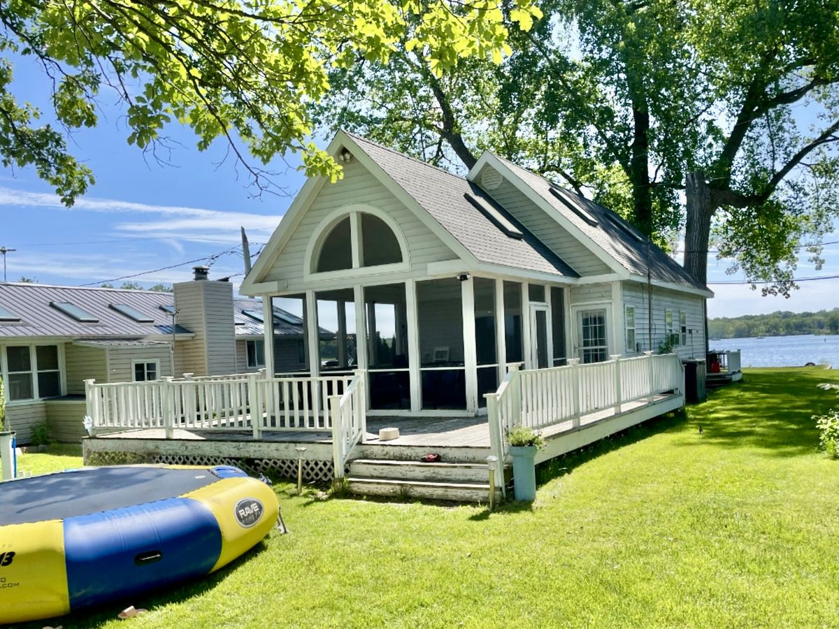 35700 Cedar, Fox Lake, IL 60020