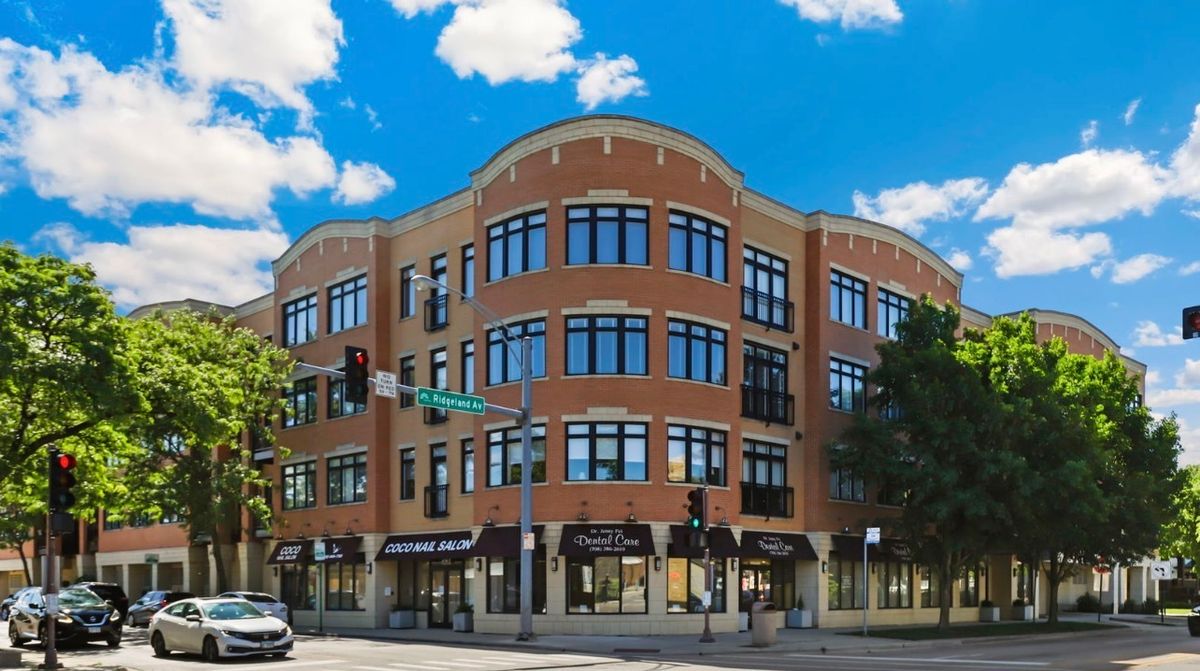 106 Ridgeland Avenue, Oak Park, IL 60302