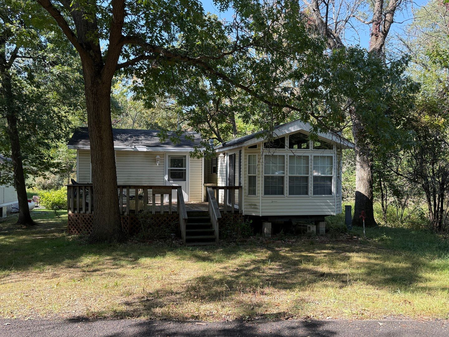 17-44 Woodhaven Lakes — Sublette, IL 61367