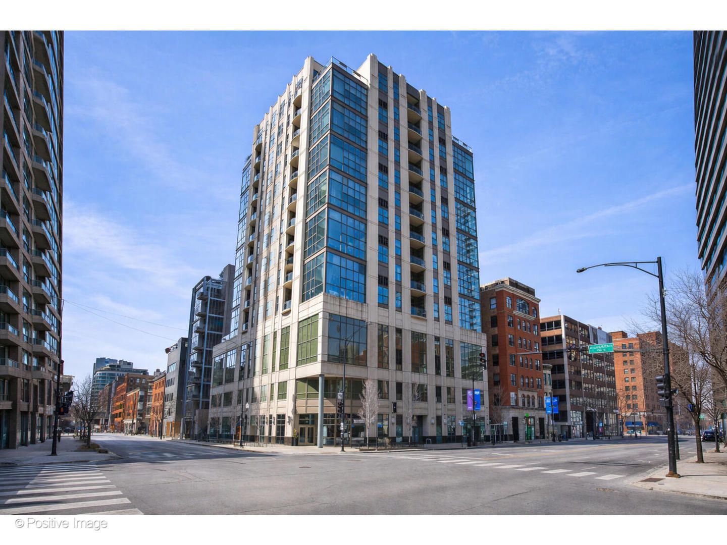 150 W Superior Street #1105 — Chicago, IL 60654