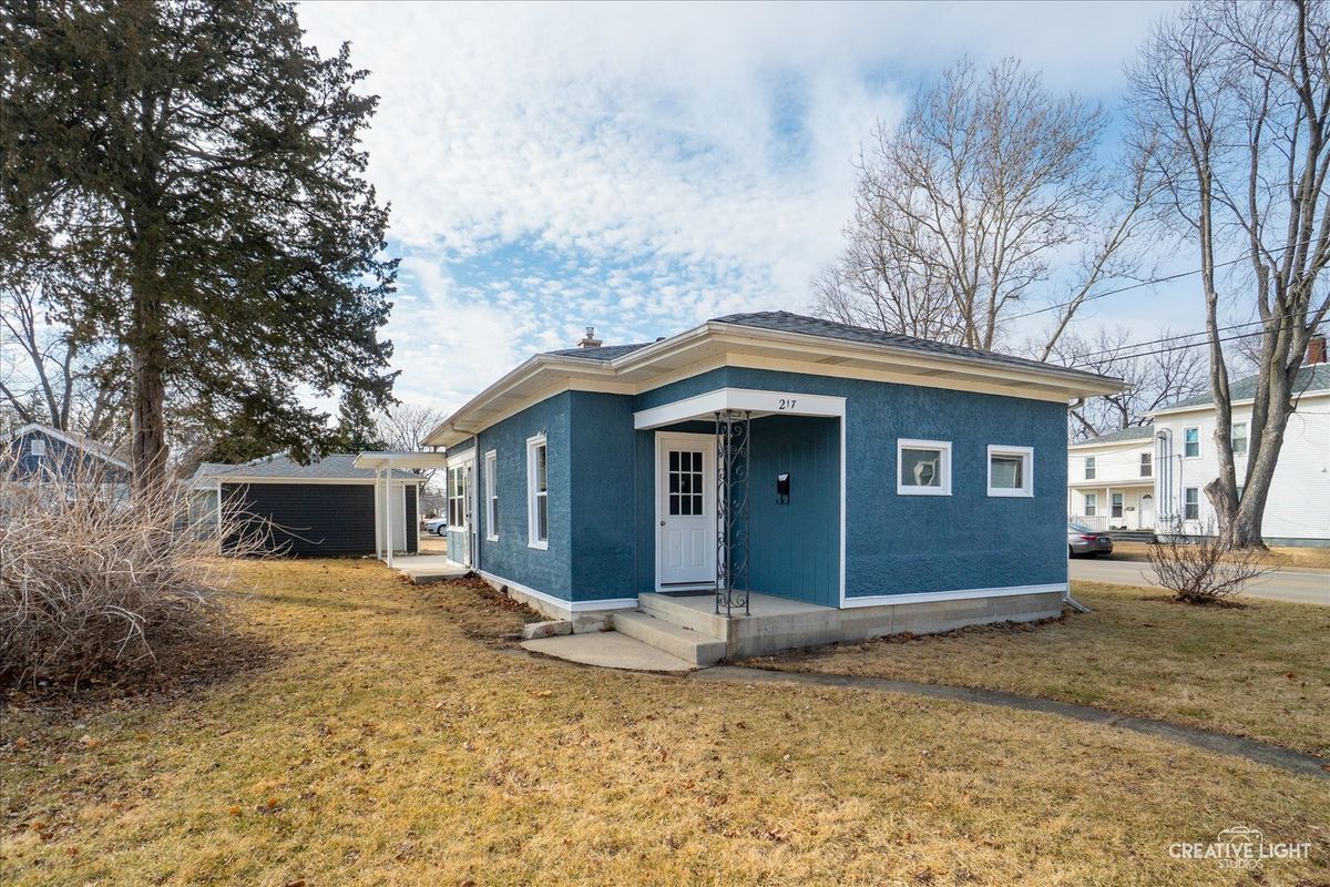 217 Hugh Street, Plano, IL 60545