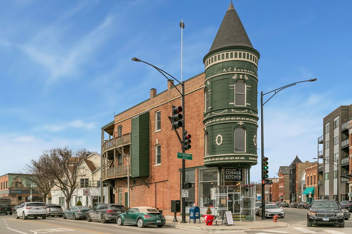 2200 Clybourn Avenue, Chicago, IL 60614