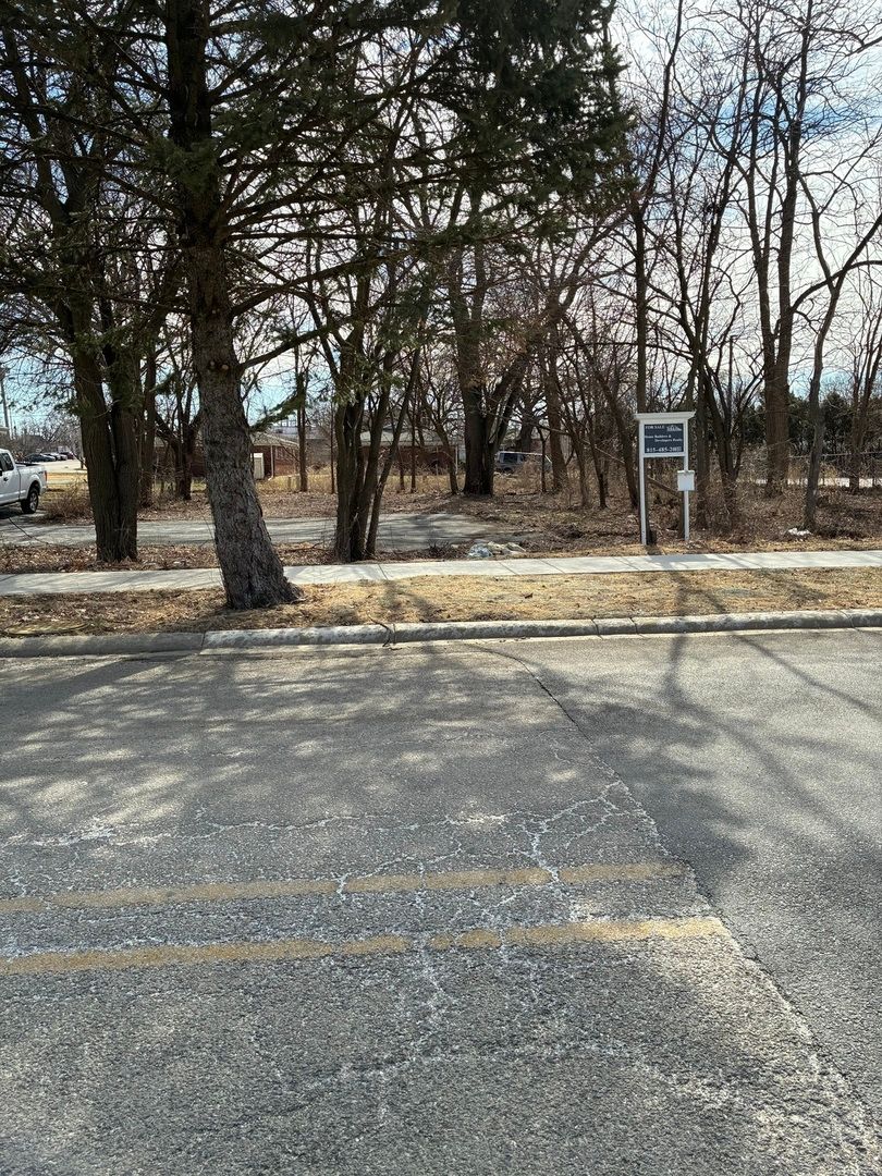 Willowcrest Commons #2 Willowcrest Lane, Mokena, IL 60448