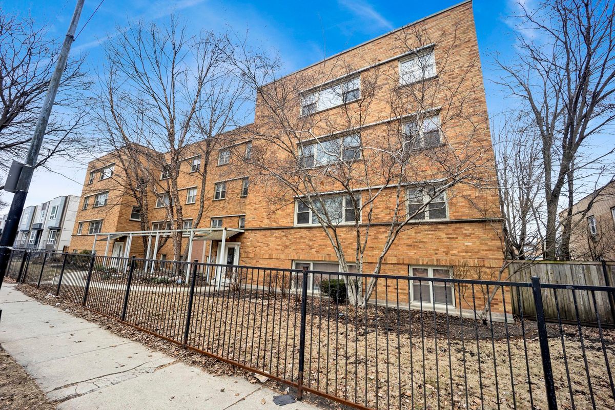 3646 California Avenue, Chicago, IL 60618