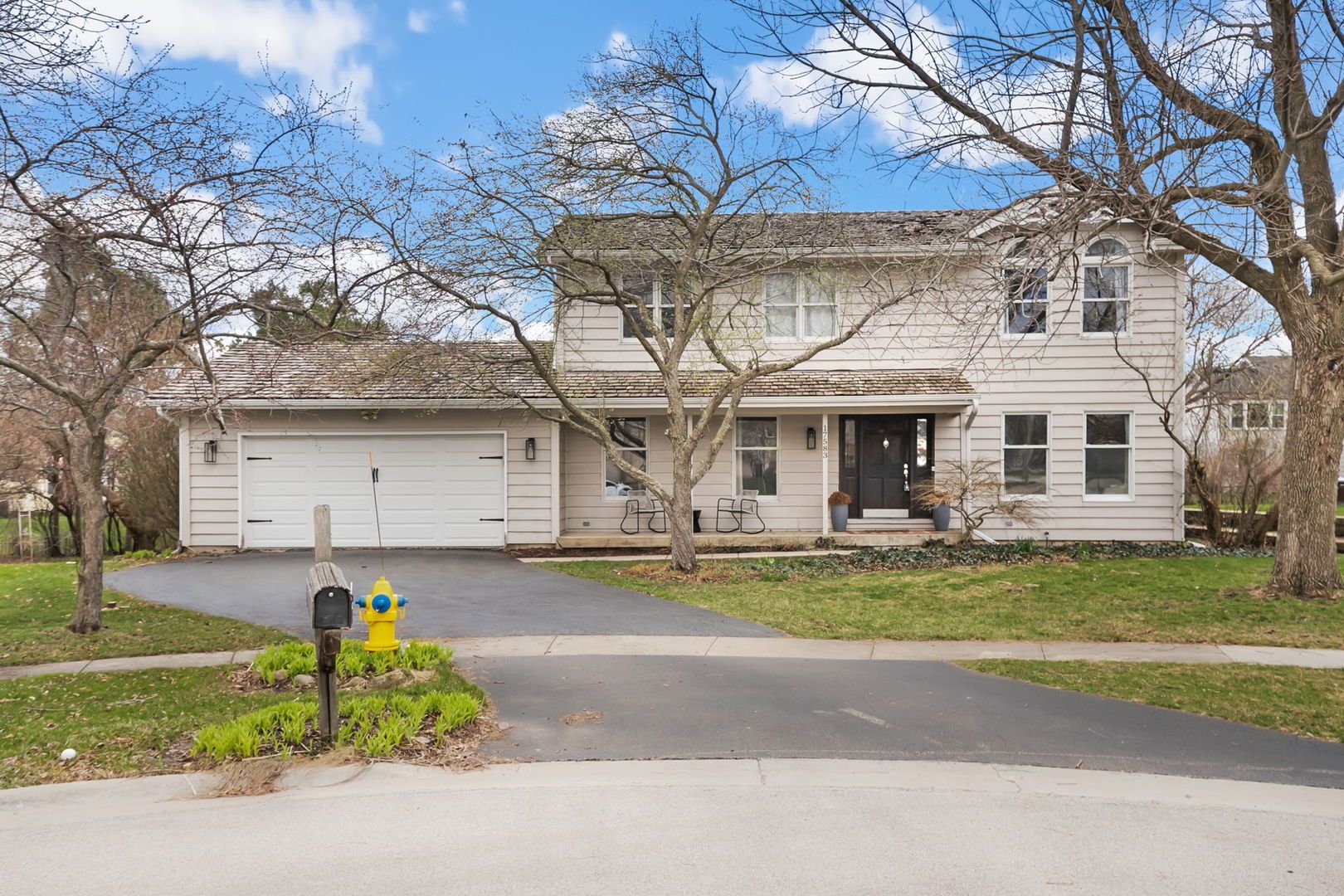 17583 W Robert Court — Gurnee, IL 60031