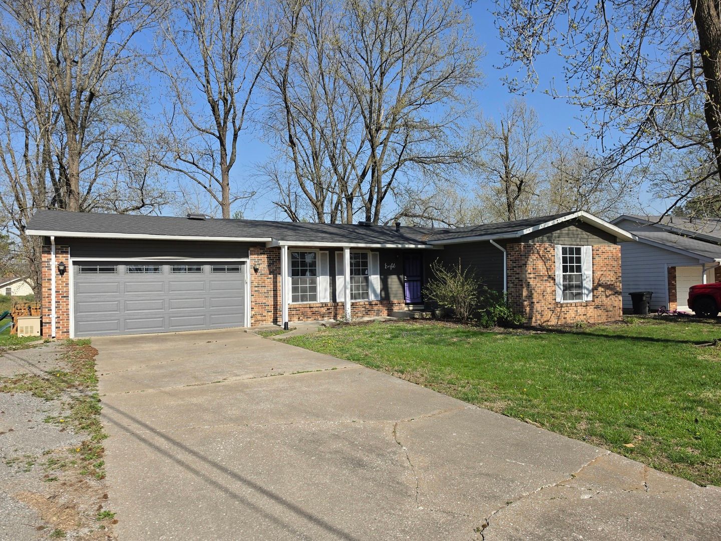 8 Buena Vista Drive — Murphysboro, IL 62966
