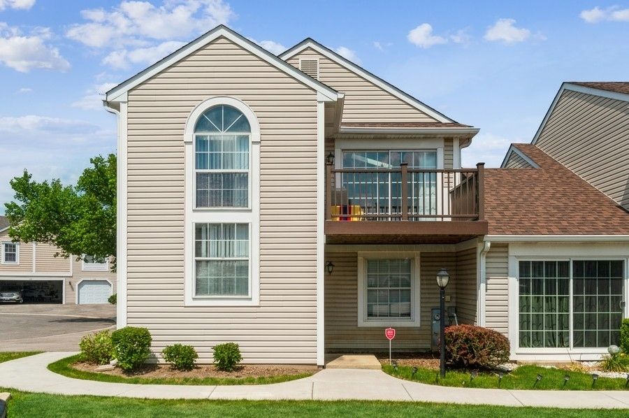 634 LE PARC Circle #634 — Buffalo Grove, IL 60089