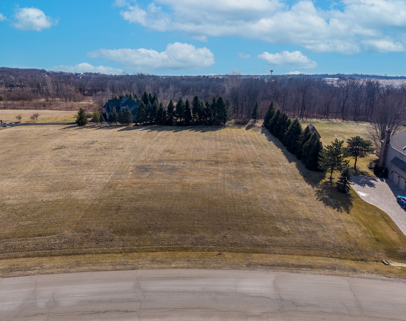 8148 Shadow Creek Lane — Yorkville, IL 60560