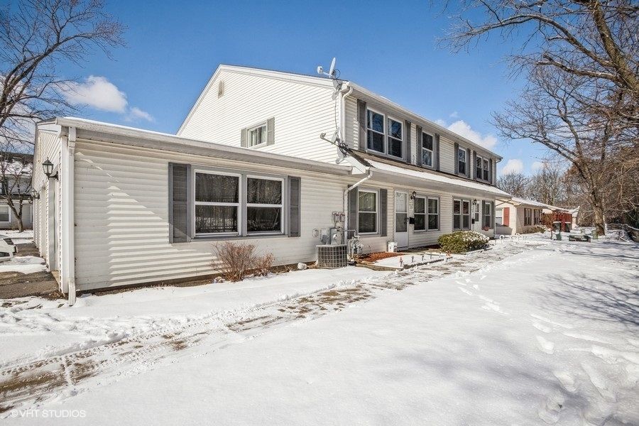 1797 Queensbury Circle — Hoffman Estates, IL 60169