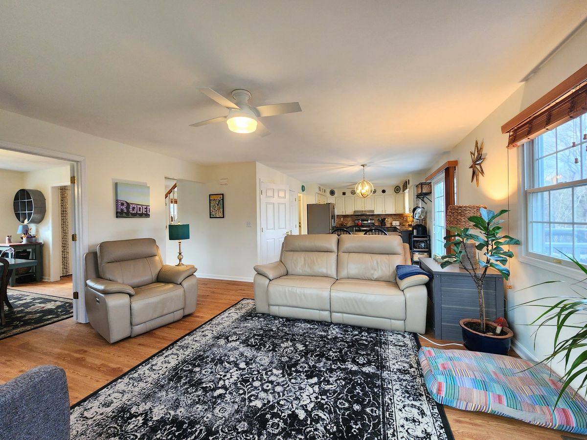 224 Cashen Drive, Makanda, IL 62958