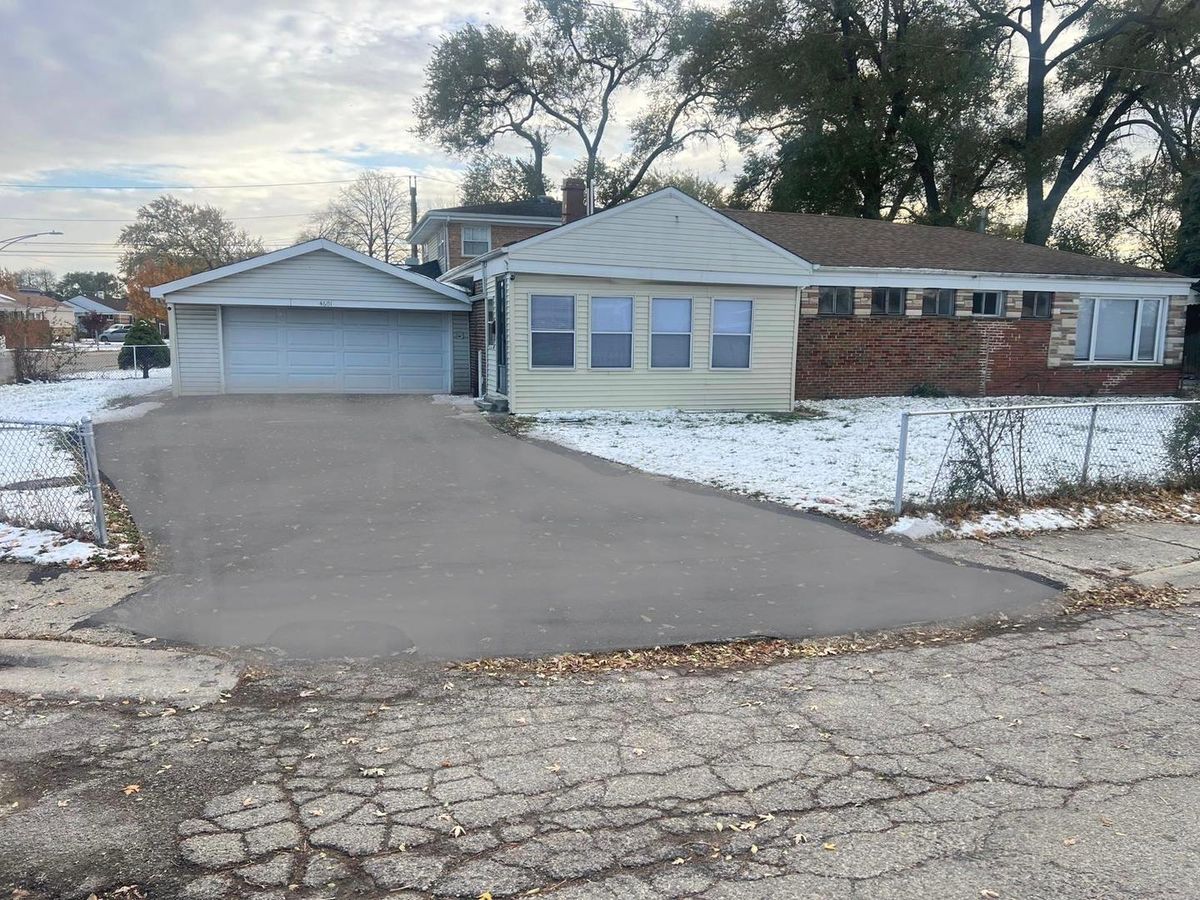 4601 82nd Street, Chicago, IL 60652