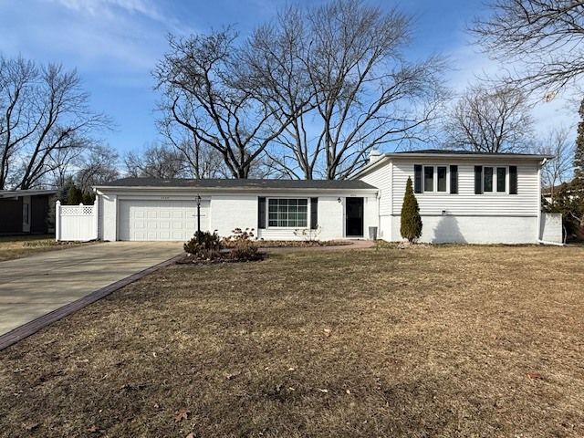 2724 Country Club Terrace — Rockford, IL 61103