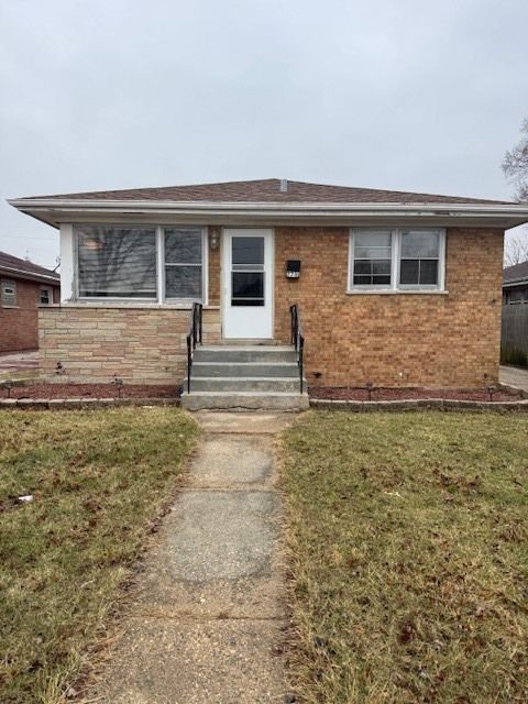 7731 S Keating Avenue — Chicago, IL 60652