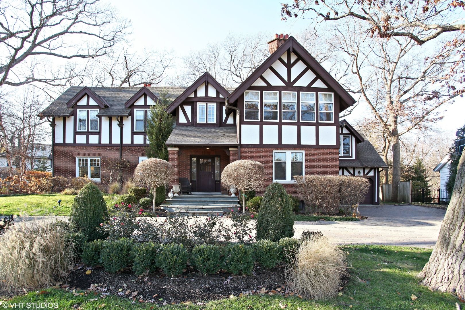 285 Linden Park Place — Highland Park, IL 60035