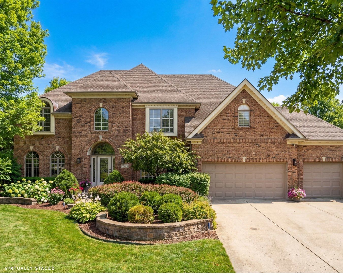 3915 Royal Portrush Drive — Naperville, IL 60564