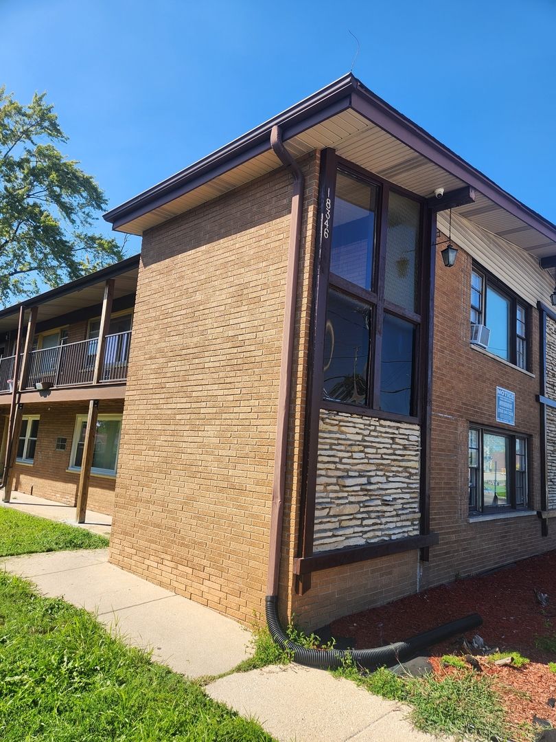 18348 Torrence Avenue #1C — Lansing, IL 60438