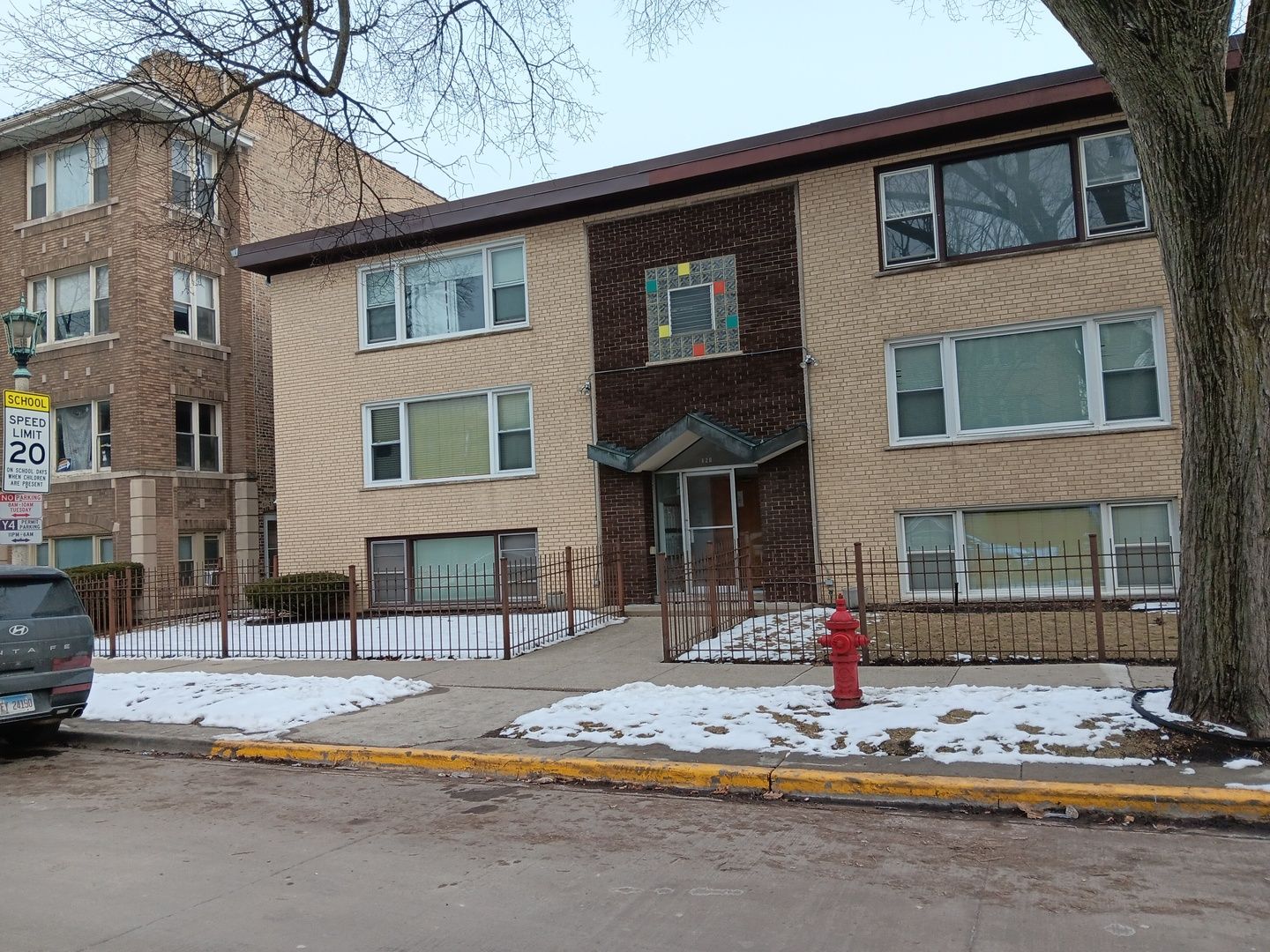 420 S Kenilworth Avenue #18 — Oak Park, IL 60302