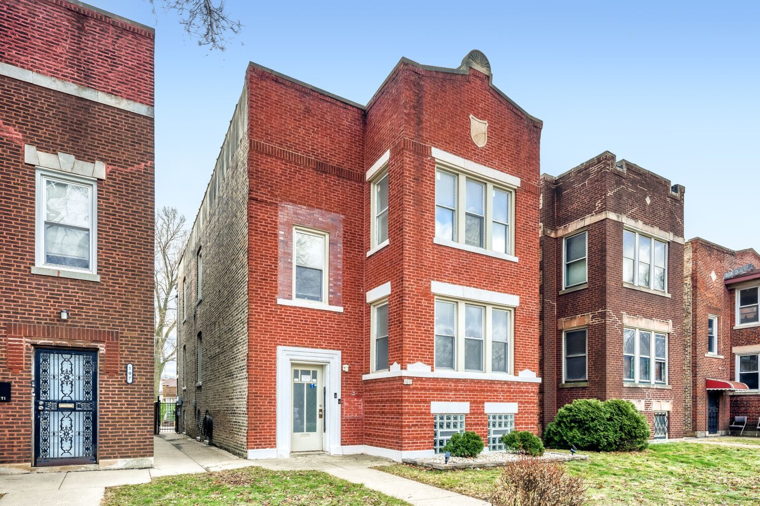 111 W 74th Street — Chicago, IL 60621