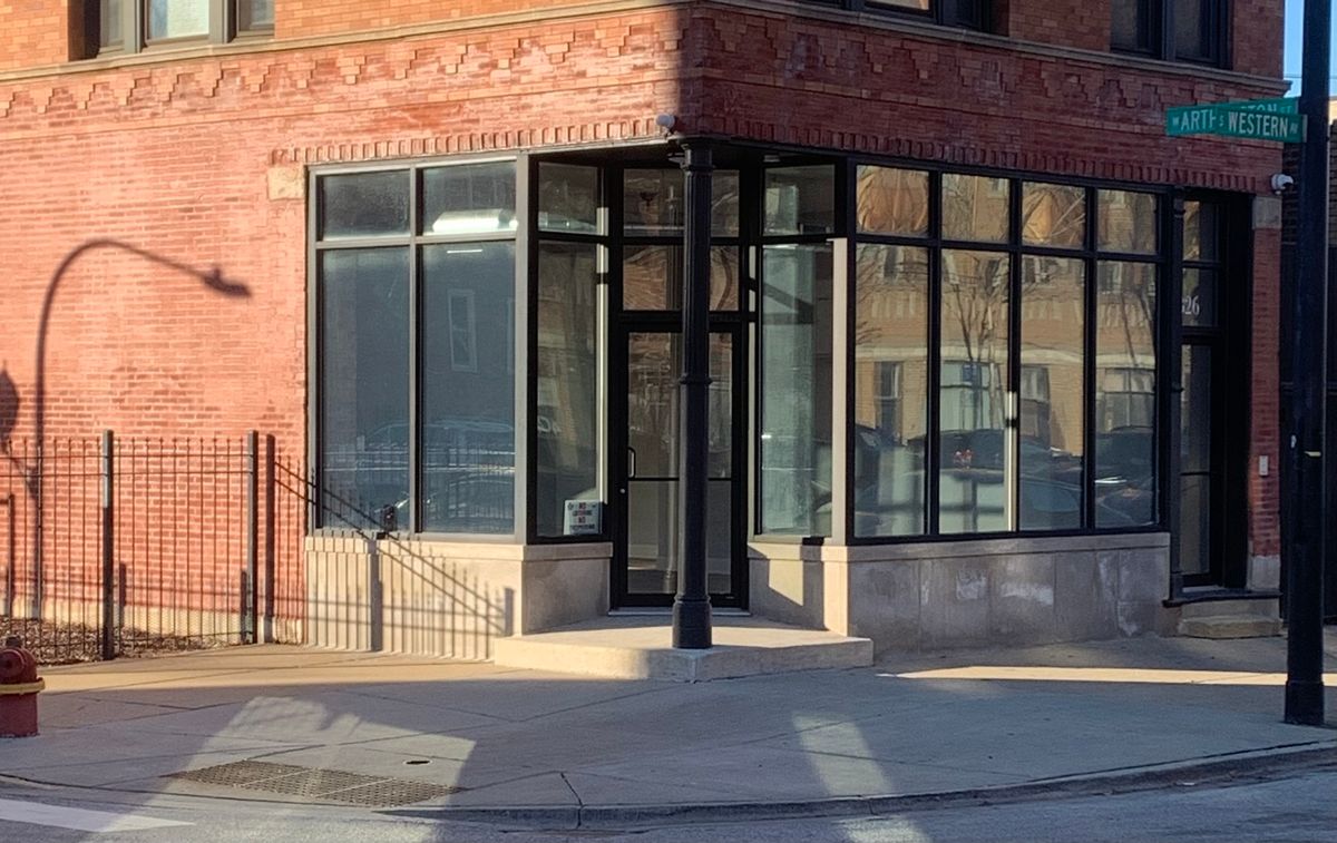 826 WESTERN Avenue, Chicago, IL 60612