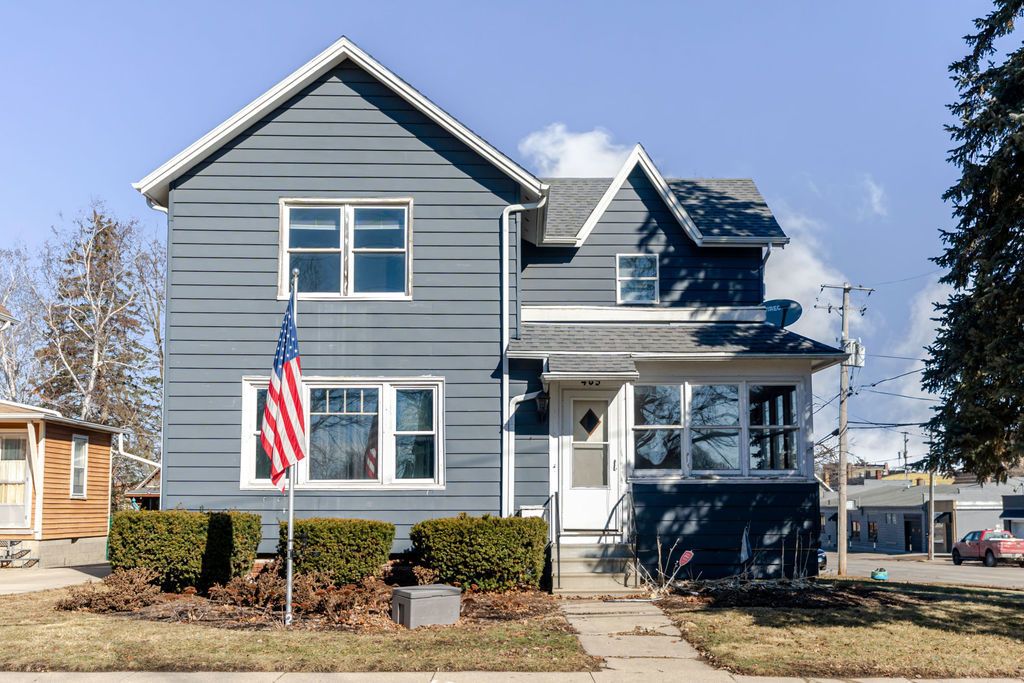 405 W High Street — Sycamore, IL 60178