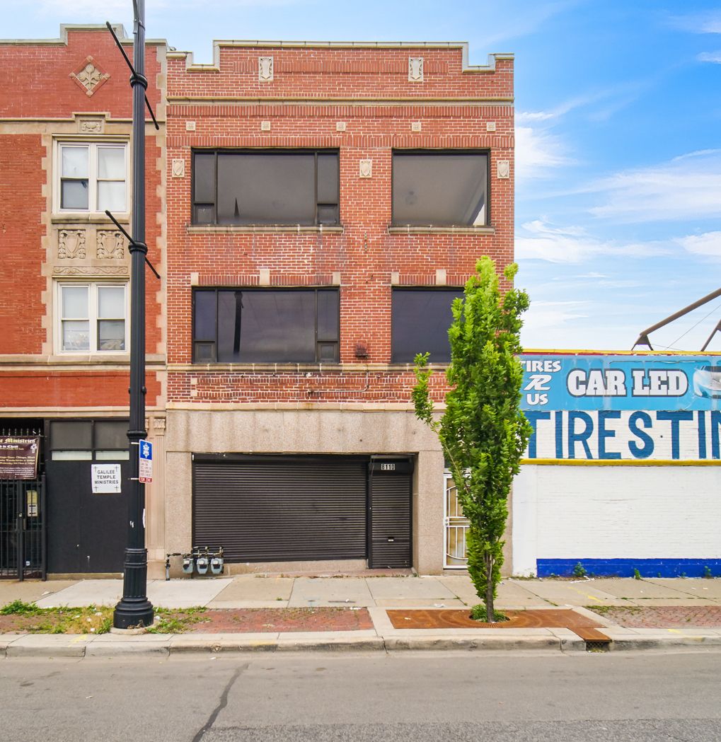 8110 S Cottage Grove Avenue — Chicago, IL 60619