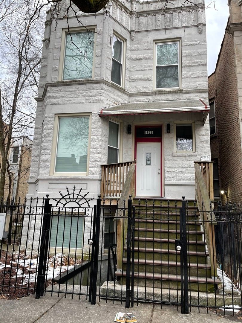 1826 S Hamlin Avenue #G — Chicago, IL 60623