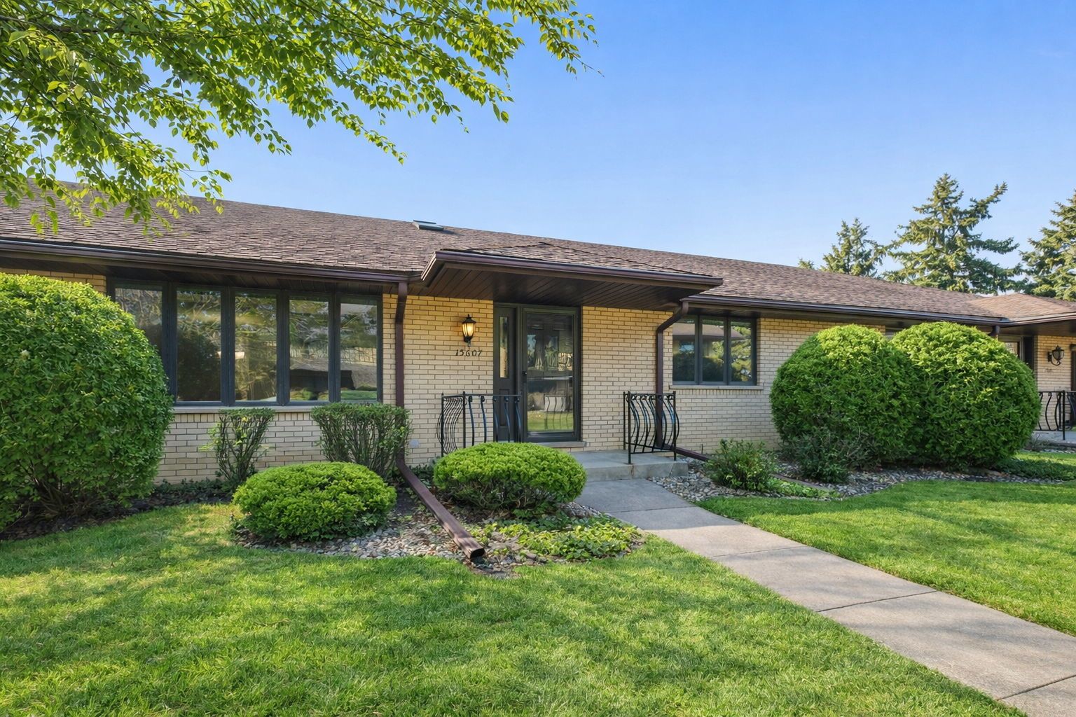 15607 Petunia Court #29 — Orland Park, IL 60462