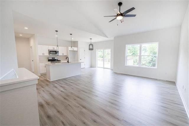 14180 Prairie Commons Lane, South Beloit, IL 61080