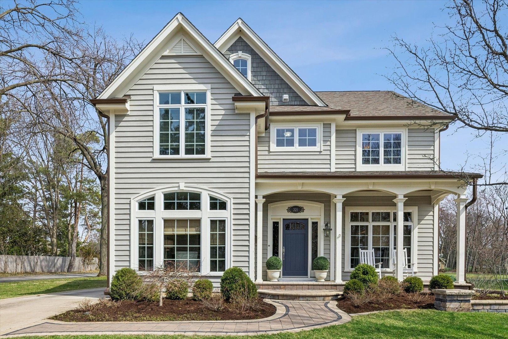 321 Kenilworth Avenue — Glen Ellyn, IL 60137