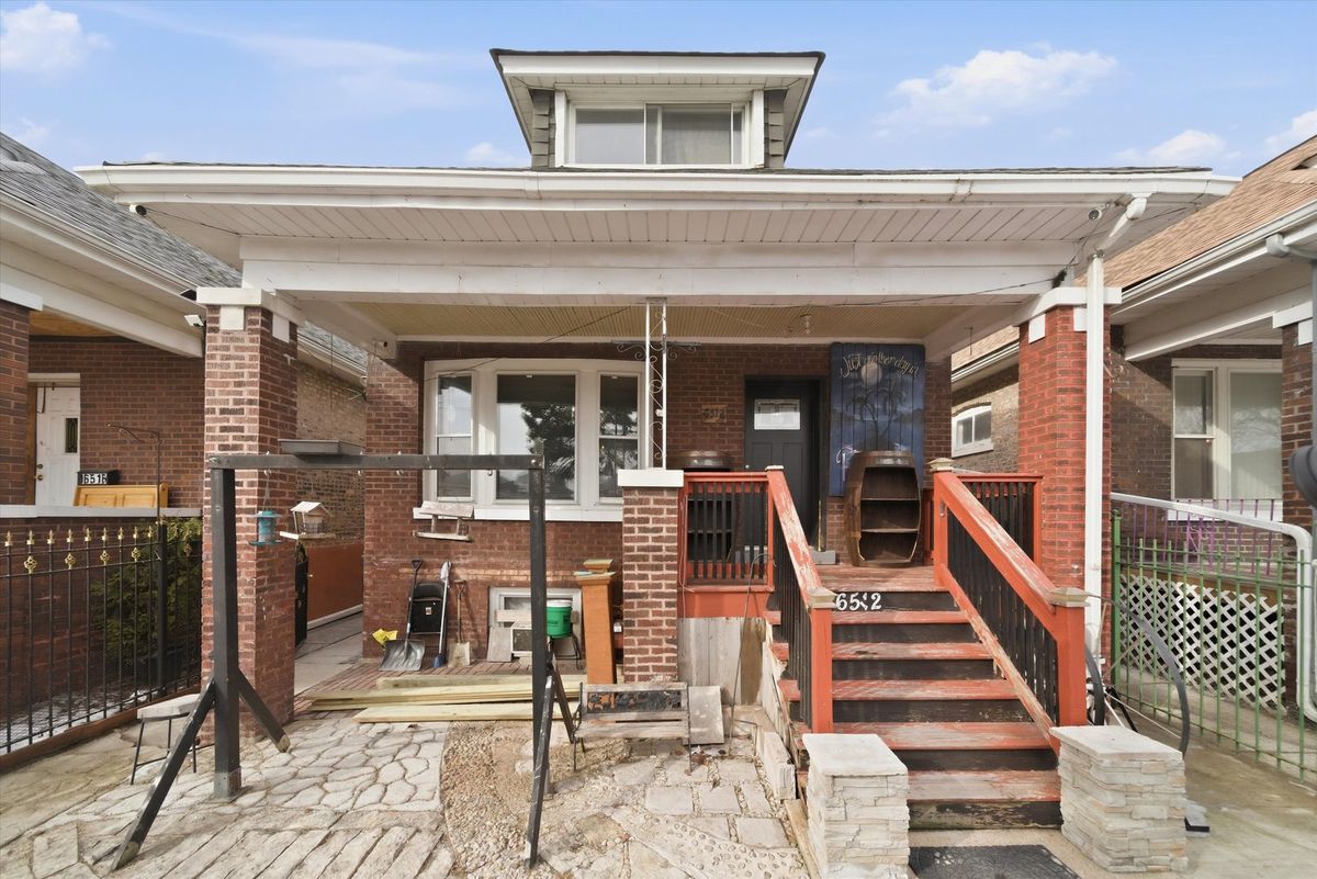 6512 Mozart Street, Chicago, IL 60629