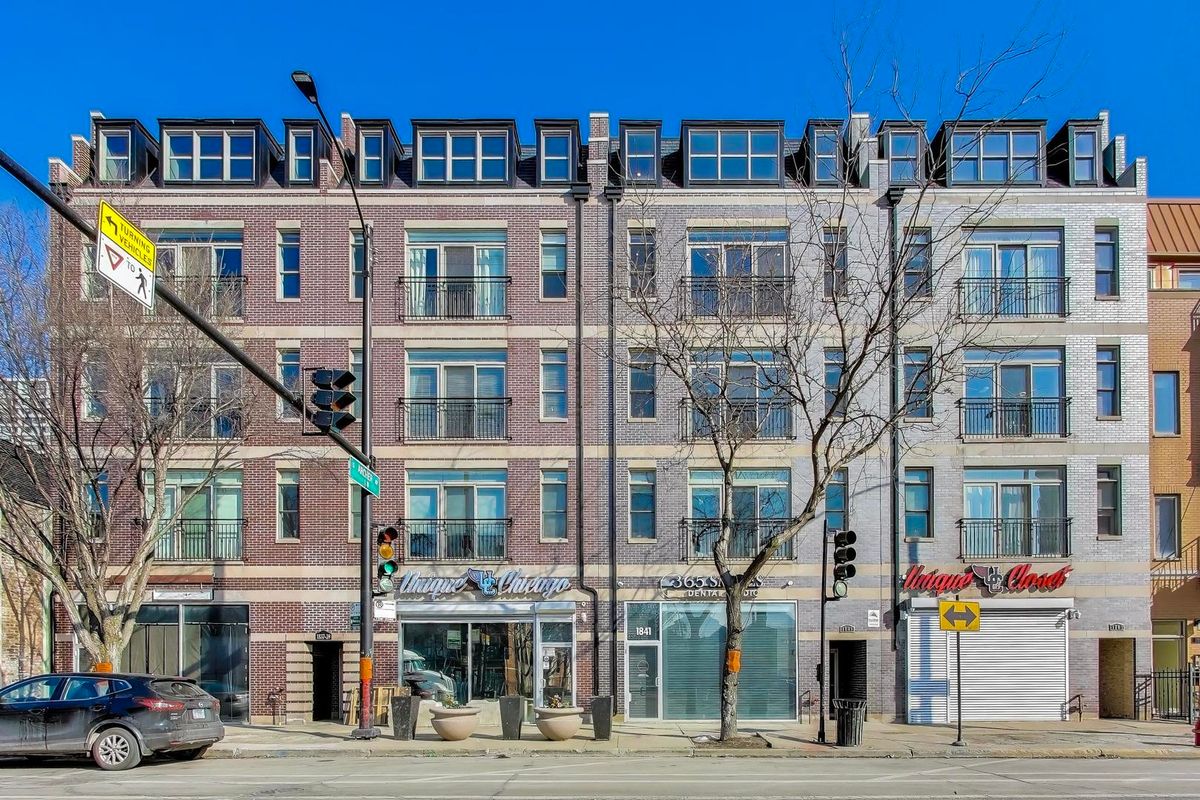 1841 State Street, Chicago, IL 60616