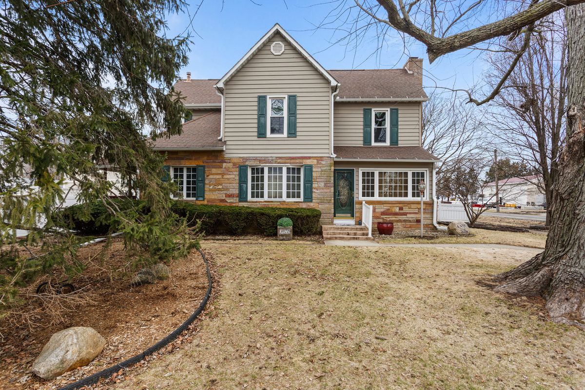 302 Shimp Street, Milmine, IL 61855