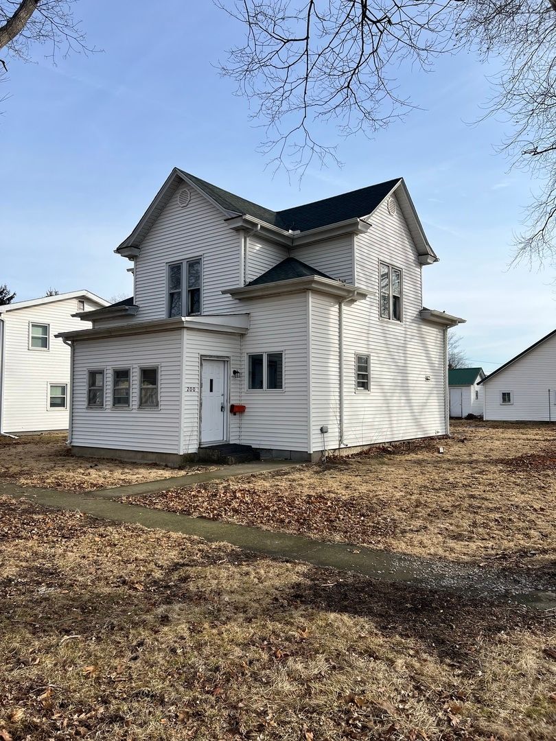 200 South Street, Ellsworth, IL 61737