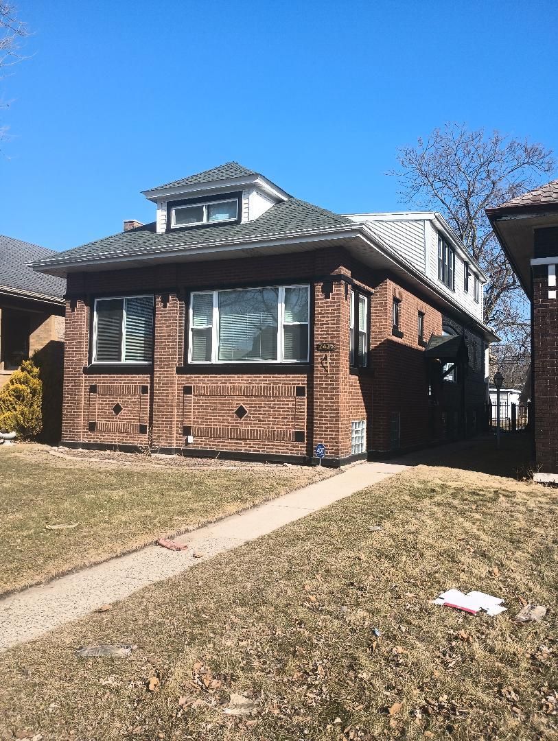 7435 Indiana Avenue, Chicago, IL 60619