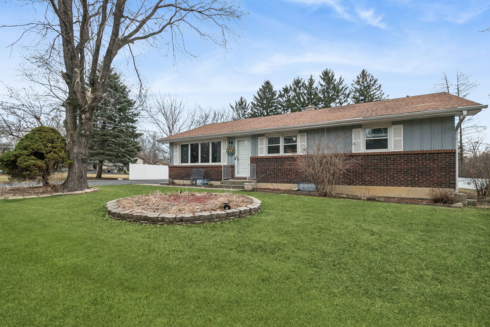 3821 Cheyenne Road — Gurnee, IL 60031