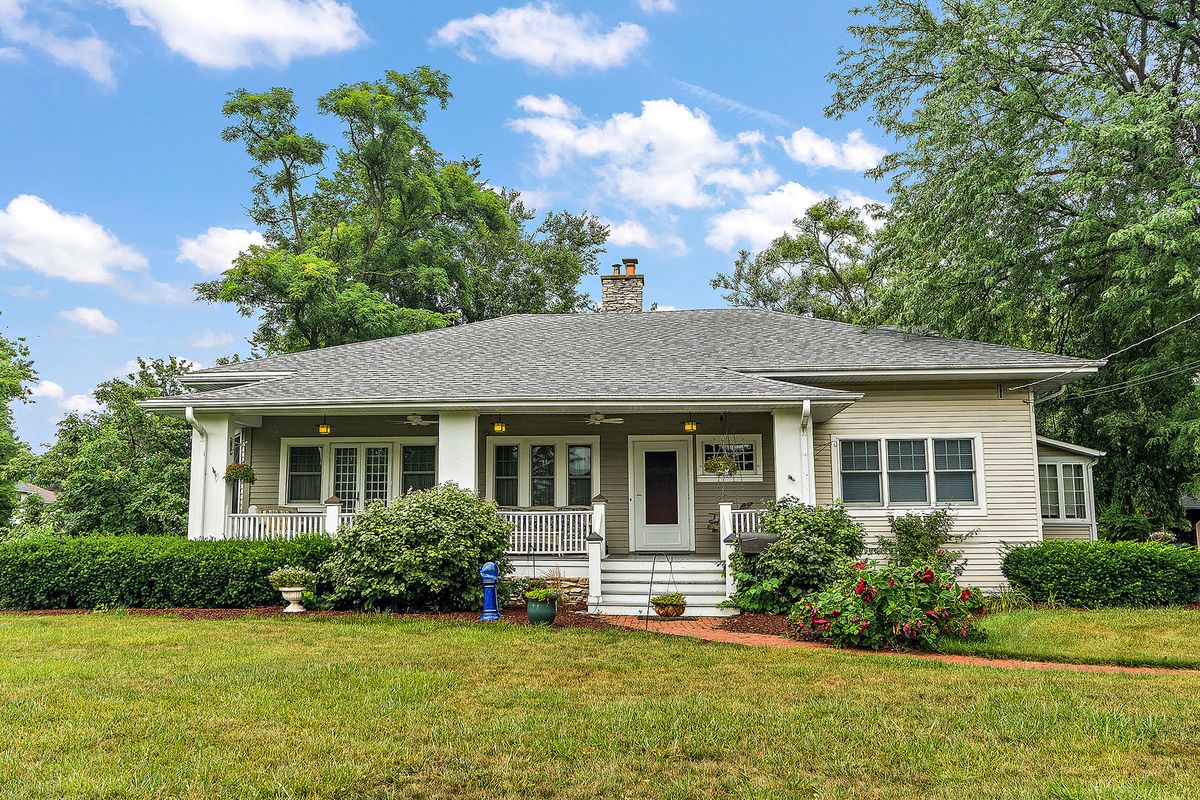 2158 Cedar Road, Homewood, IL 60430